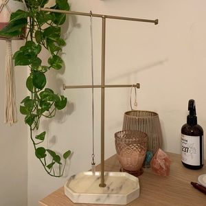 Necklace & Jewelry Holder